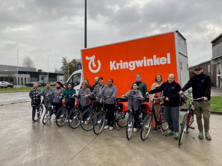 Maatwerkbedrijven MAAAT en Stroom zetten werknemers op de fiets